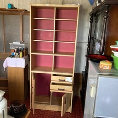 常陸大宮市山方にある食器棚