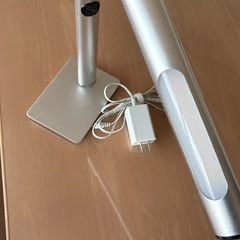 再値下げ‼️LED電気スタンドの画像