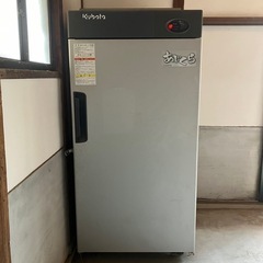 取引中。米用冷蔵庫
