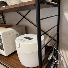 黒パイプと木のキッチンラック（スライド棚付き）の画像