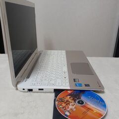 TOSHIBA　15インチ　core i5　8GB　SSD　Microsoft Office2021　カメラ　Wi-Fi　Bluetooth　マルチ　テンキー　Windows11　の画像