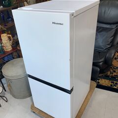 B13★Hisense ハイセンス★2D冷蔵庫 HR-D1304 2022年 135L ホワイト コンパクト 耐熱天板 レンジ置ける ワンルーム オフィス