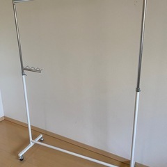 調整可能ラックの画像