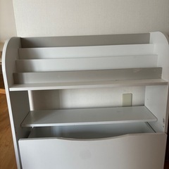 絵本棚　おもちゃラック