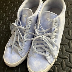 (値下げ)美品　adidas スニーカー　シークレットインソール