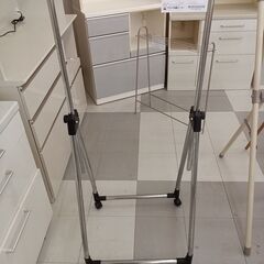 ★ジモティ割あり★  ハンガーラック  H136×D47×W61...
