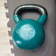 可変式ダンベル（40kg×2）、16kgケトルベル、可変式フラットベンチ