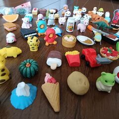 おもしろ消しゴム☆まとめ売り（全65個セット）の画像
