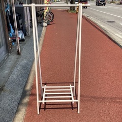 万代店　木製　ハンガーラック