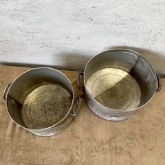 アルミ製 寸胴鍋 蓋なし 2個セット まとめ売り 30φ 33φ 30cm 33cm 厨房 厨房機器 店舗 店舗用品 調理器具 両手鍋 アルミ 調理鍋 Y1352の画像