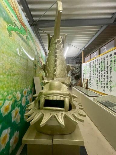 今治城 鯱鉾 瓦 シャチホコ 昭和レトロ 骨董品 置物 レトロ 陶器製 瓦 金のシャチホコ 鯱 天守 オブジェ 置物