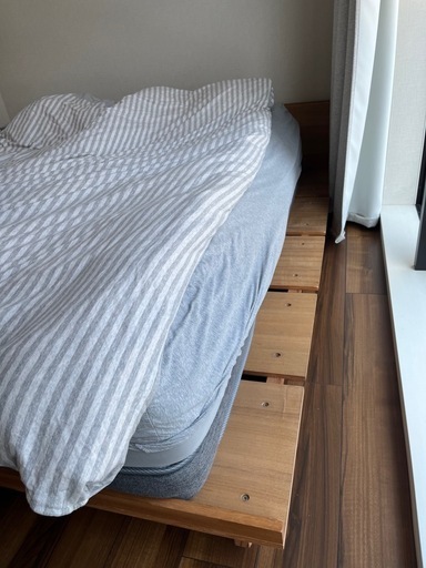 ベッドフレームのみ　クイーン　キング シングル　木製　棚付き　照明付き