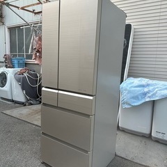 パナソニック 冷蔵庫　6ドア 2016年モデル NR-F561XPV 551L