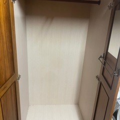  ⸻  木製ワードローブ（洋服掛け） 
の画像