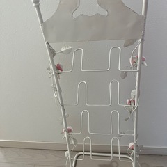 アンティーク調スリッパラックの画像