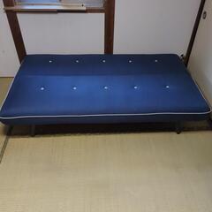 再募集 ソファーベッド　ブルーの画像
