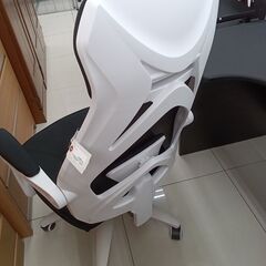 ★ジモティ割あり★  チェア ブラック H111×D53×W68 クリーニング済み HJ6554の画像