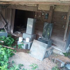 先着順：墓石、他石類差し上げます
