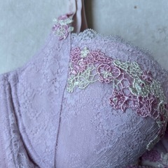 女性限定でお願いします　未使用　トリンプブラ F70&ショーツMセット　の画像