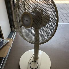 JM19837K) ユアサ扇風機20⑽年製リモコン無<径：約35cm 高さ：約74～84cm> 中古品【取りに来られる方限定】  