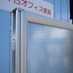 脚付パーテーション　半透明　900ｘ1800　カグクロ製の画像