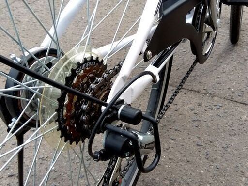 American Eagle CBR276 Denver 27インチ クロスバイク ホワイト 6段