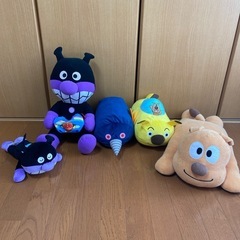 アンパンマン  バイキンマン、チーズ　ぬいぐるみ