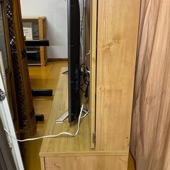 テレビボード　壁面収納　カントリー　テレビ台　ガラス扉の画像