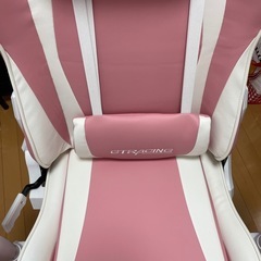 ゲーミングチェアの画像