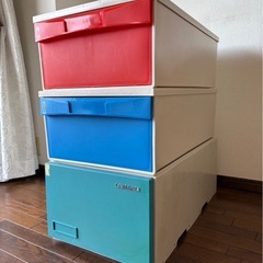 収納ボックスの画像