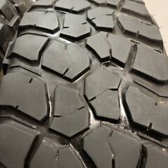 BF Goodrich Mud-Terrain T/A KM2 グッドリッチ 255/75R17 17インチ 夏タイヤ 2本 22年製 ラングラー等　(MTA050)クレジットカード QRコード決済可能の画像