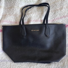 MICHAEL KORS リバーシブル 緑 黒 バッグの画像