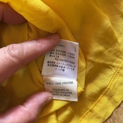 pyrus 黄色　半袖フリル2段ワンピース　Sの画像