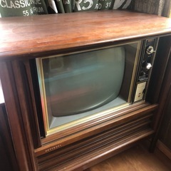 代理出品、昭和のテレビの画像