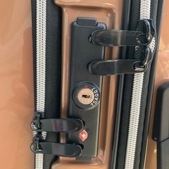 🌟文章お読みください🌟E-417 スーツケースオレンジカラーですの画像