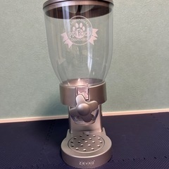 ペットフード　ディスペンサーの画像