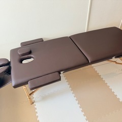 【中古・美品】持ち運びコンパクトマッサージベッド