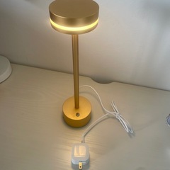 卓上ライトの画像