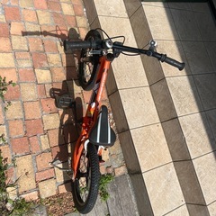 子供用の自転車(GIANT)の画像