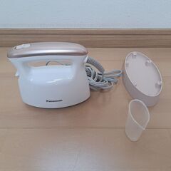 パナソニック製　衣類スチーマー（白）