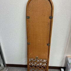 籐　姿見ミラー　スリッパ掛け付きの画像