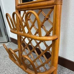 籐　姿見ミラー　スリッパ掛け付きの画像