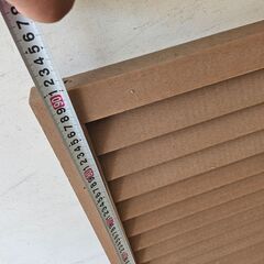 ラティス２枚と接続金具の画像