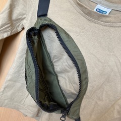 美品【OUTDOOR】ポーチ付きロンTの画像