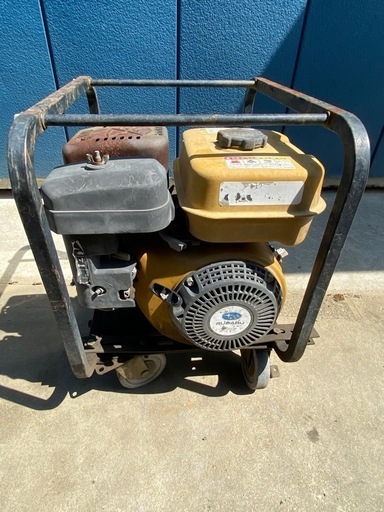 値下げしました♪エンジン高圧洗浄機