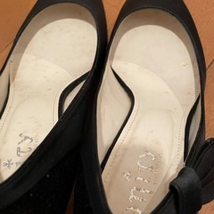 パンプス 黒の画像