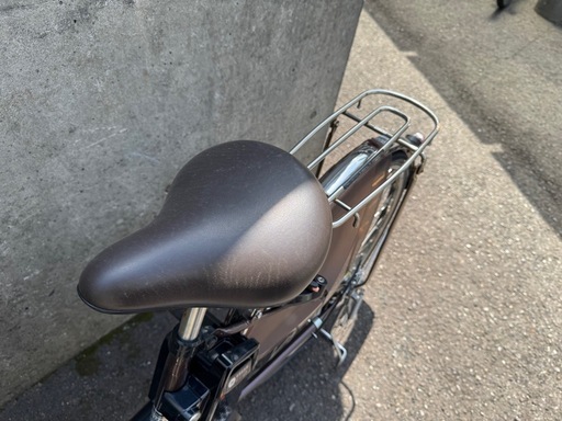 引き取りに来てくれる方限定 電動自転車 前輪壊れてます