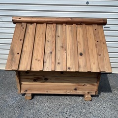 丈夫で可愛い木製犬小屋！ログハウス風デザイン 屋外　ペットハウスの画像