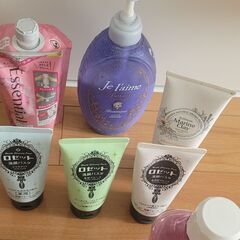 写真に写っているバス用品など8点セットでお譲りします！