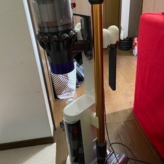 ダイソン　コードレスクリーナー　SV12 ツール　スタンド付き